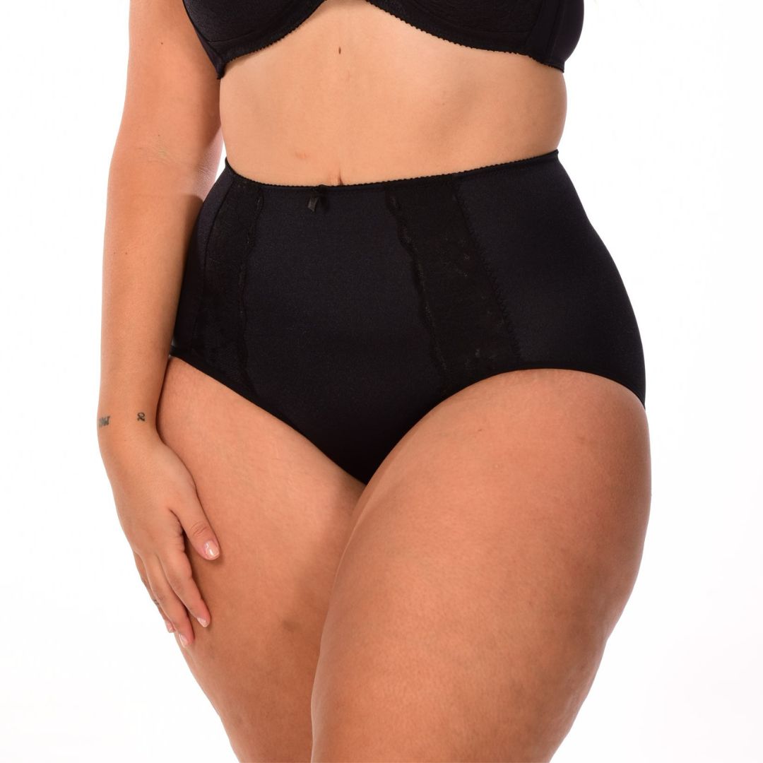 Panty a la cadera tiro alto Ref. 124