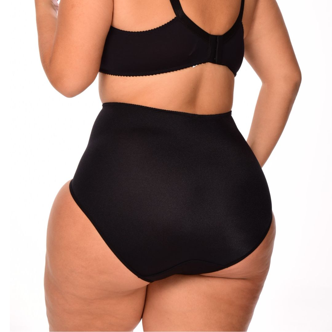 Panty a la cadera tiro alto Ref. 124