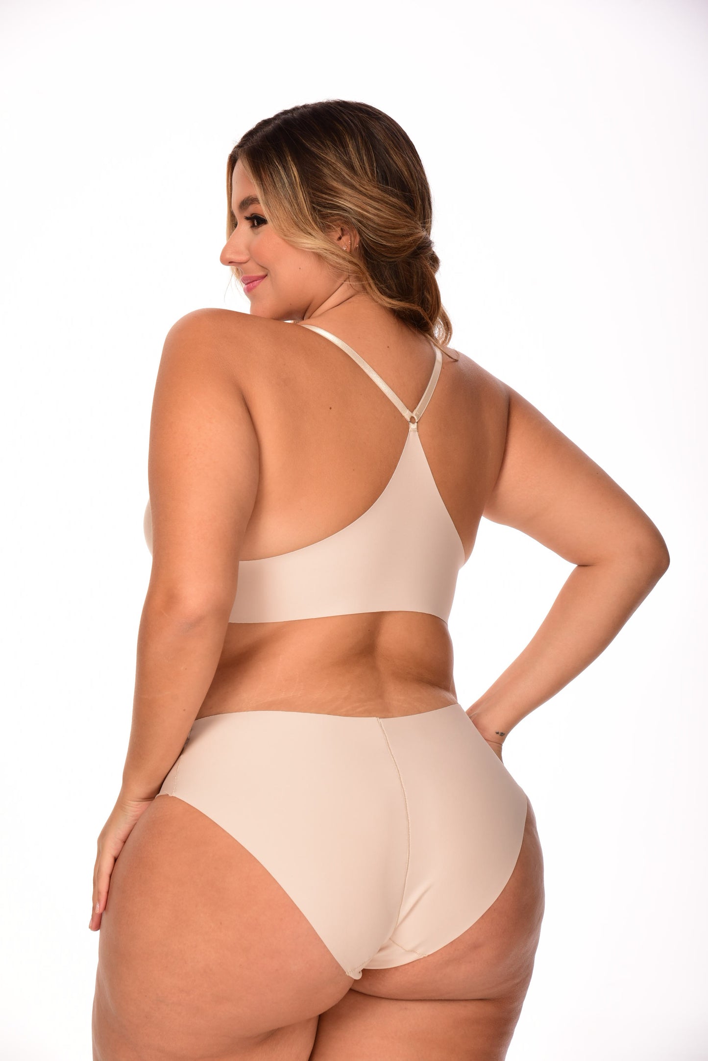 Brasier con abrochadura frontal sin costuras Ref. 2301